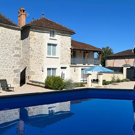 Spacieux 9 Personnes 4 Etoiles, Avec Piscine