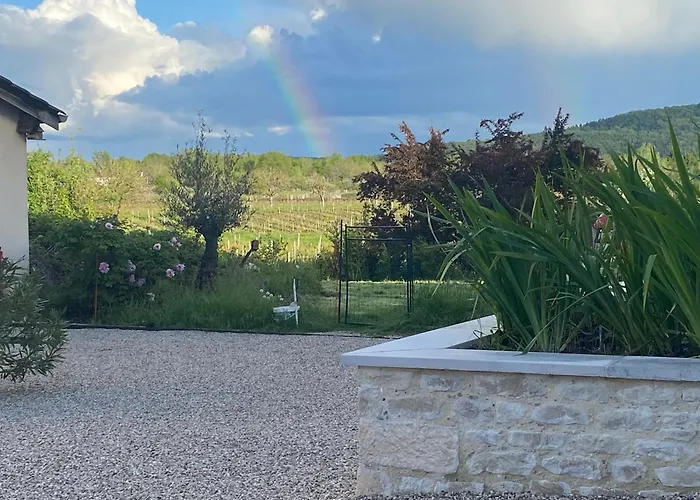 Prázdninový dům Spacieux 9 Personnes 4 Etoiles, Avec Piscine Caillac