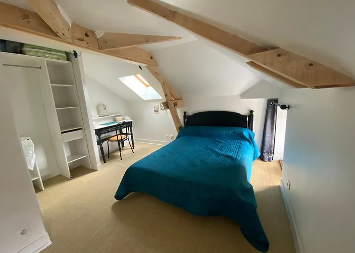 Spacieux 9 Personnes 4 Etoiles, Avec Piscine Caillac